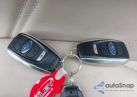 2019 Subaru Outback 2.5I Limited из США, поврежденный, VIN 4S4BSAJC3K3296582